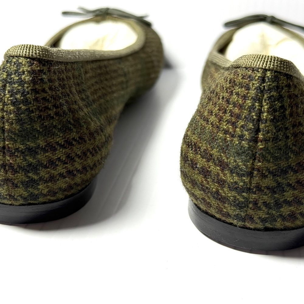 CHANEL Tweed Lambskin Cap Toe Ballerina Olive and Black Tweed Ballet Flats NWT - Picture 8 of 13